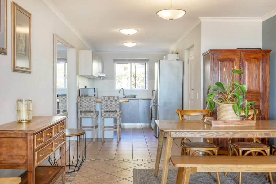 2 Bedroom Property for Sale in Vredehoek Western Cape